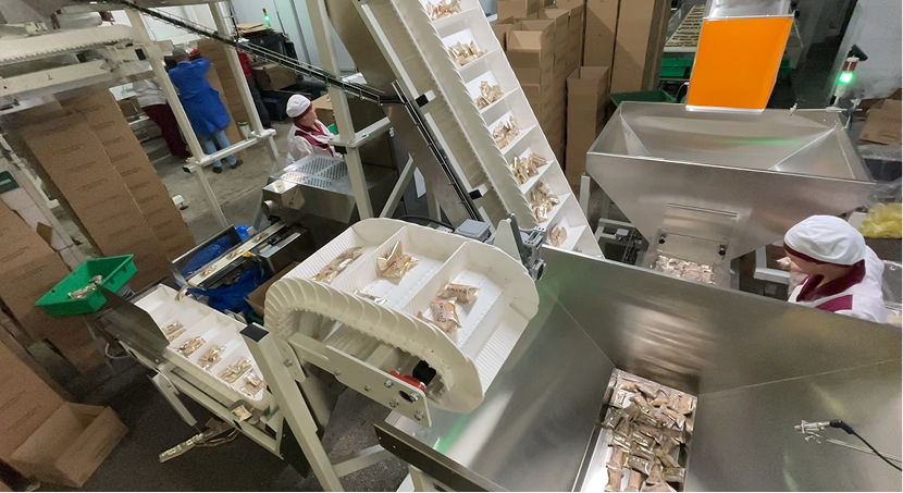 Участок автоматической фасовки конфет в гофрокороба